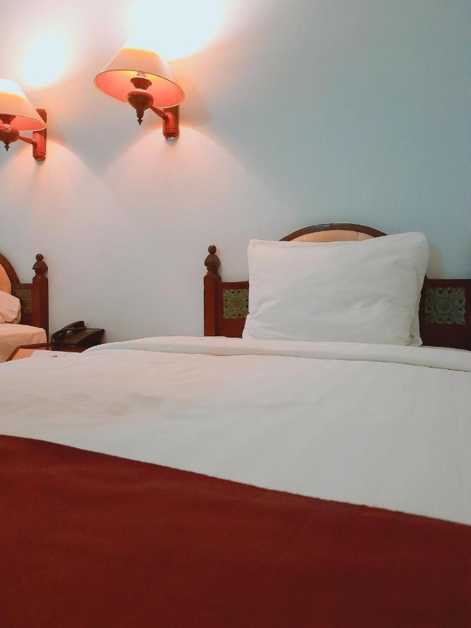 Puri Saron Senggigi Hotel Luaran gambar