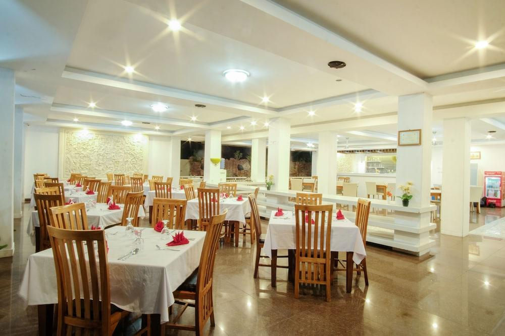 Puri Saron Senggigi Hotel Luaran gambar