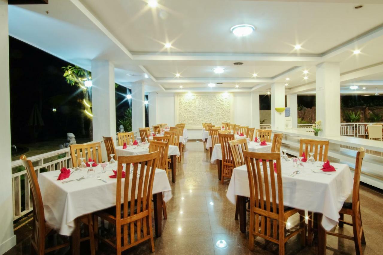 Puri Saron Senggigi Hotel Luaran gambar